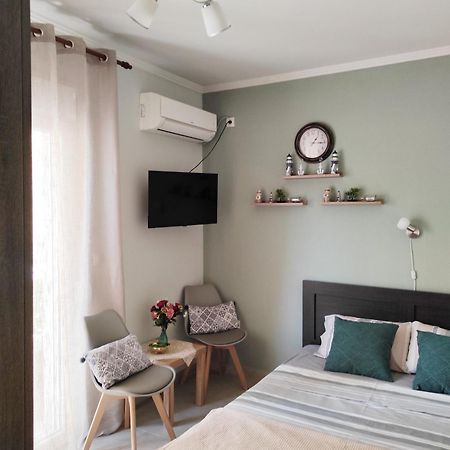 Spartacus Apartment 2 Alexandroupoli Bagian luar foto